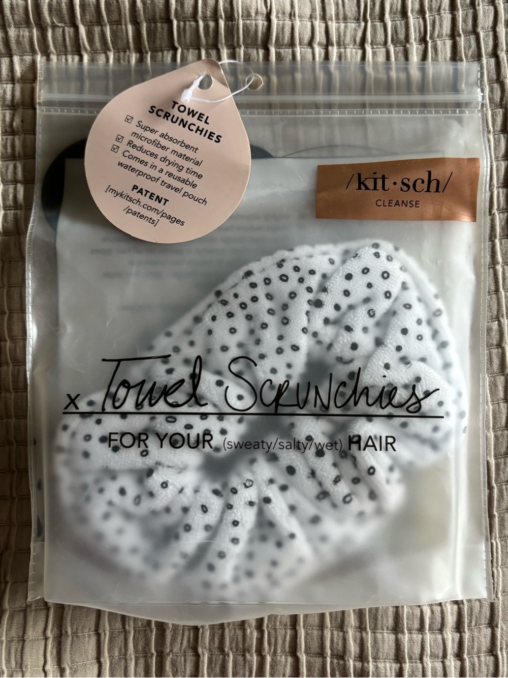 kitsch Cleanse White Polka Dot Towel Scrunchie (single)